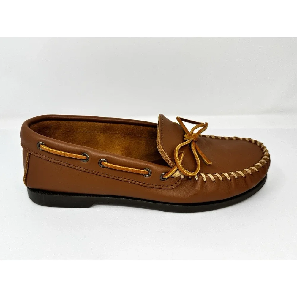 Minnetonka Moccasins Men Leather Camp Moc Slip On Shoes Size 7.5 Maple Brown NEW
